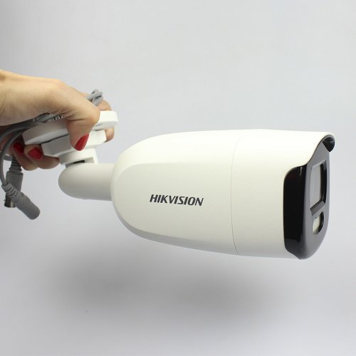 THD Камера с ночным виденьем 5Мп Hikvision DS-2CE12HFT-F (2.8 мм)