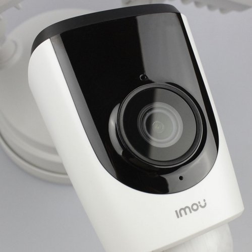 Купольная Wi-Fi IP Камера с активным отпугиванием 2Мп IMOU Floodlight Cam (IPC-L26P)
