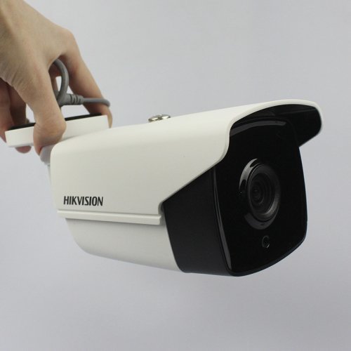 THD камера с ночной съёмкой 5Мп Hikvision DS-2CE16H0T-IT5E (3.6 мм)