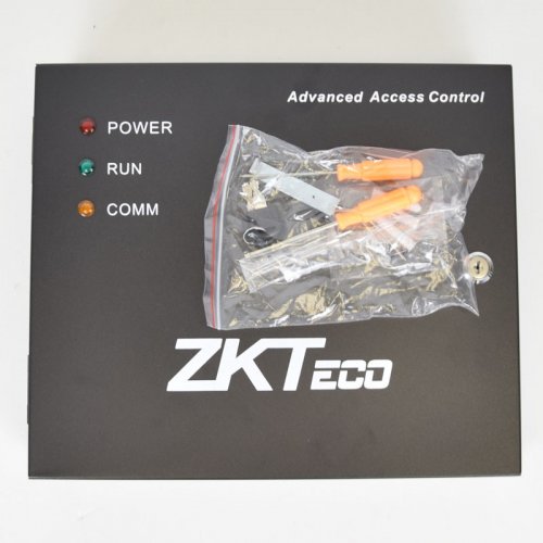 Біометричний контролер ZKTeco inBio160 Package B у боксі