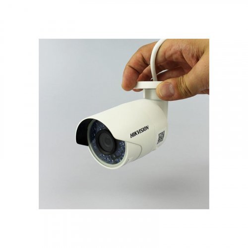 Распродажа! IP видеокамера с ночной съёмкой 1.3Мп Hikvision DS-2CD2010F-I (6мм)