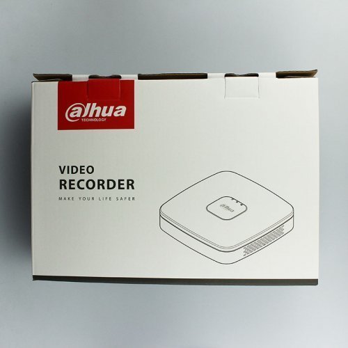 IP видеорегистратор Dahua Technology DH-NVR4104-P-4KS2