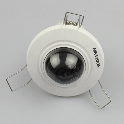 IP Камера Hikvision DS-2CD2E20F (2.8мм)