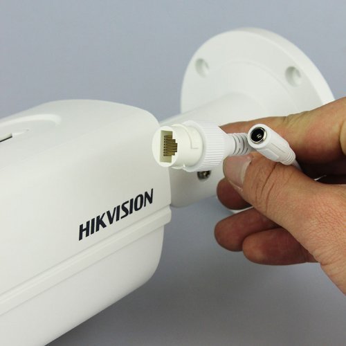 IP Камера Hikvision DS-2CD4A24FWD-IZS