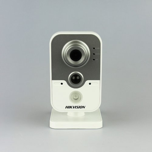 IP Камера Hikvision DS-2CD2410F-IW (4 мм)