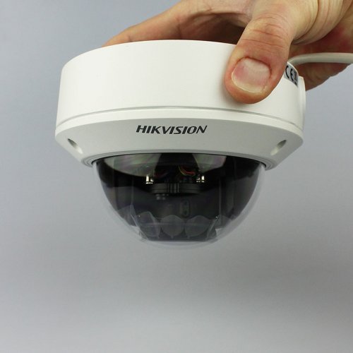 IP Камера Hikvision DS-2CD1721FWD-IZ