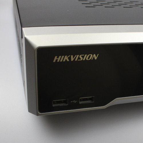 IP відеореєстратор Hikvision DS-7716NI-K4