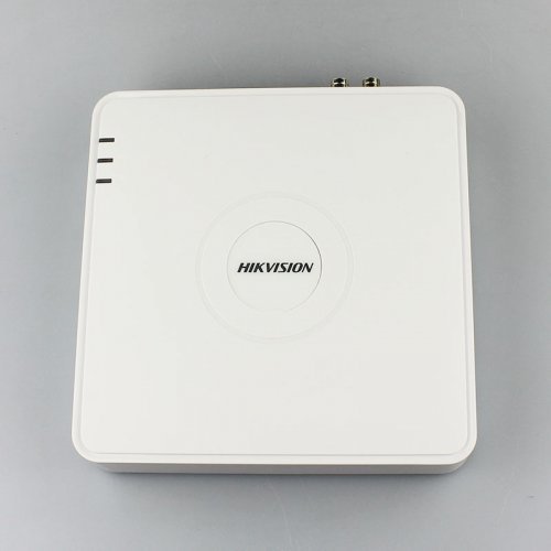 Видеорегистратор Hikvision DS-7104HQHI-K1