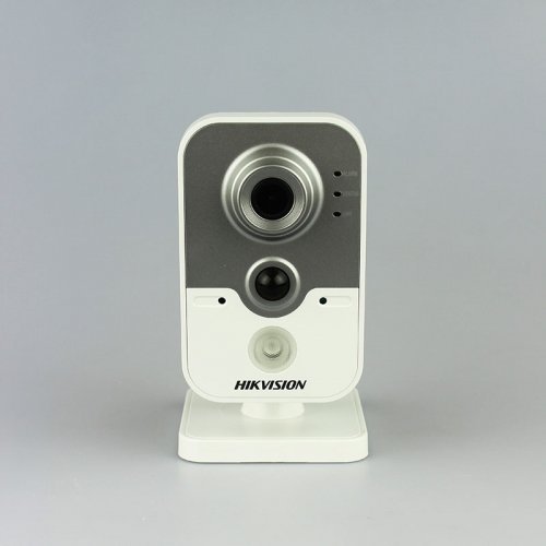 IP Камера Hikvision DS-2CD2410F-I (4 мм)