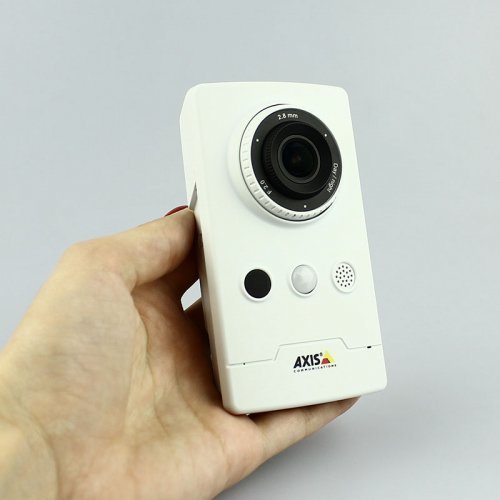 Внутренняя WI-FI IP Камера AXIS M1065-LW