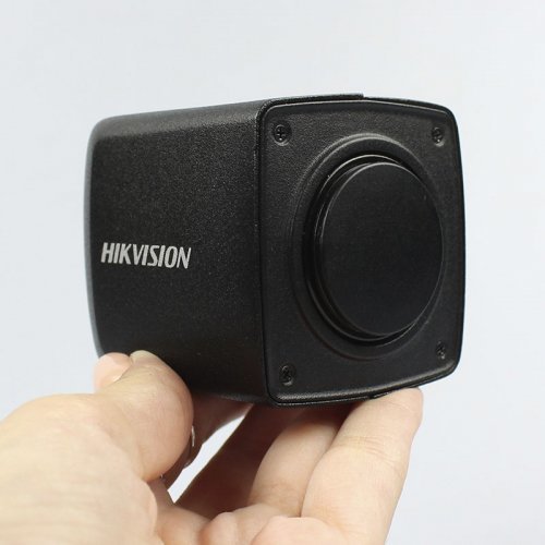 Внутренняя THD Видеокамера наблюдения 2Мп Hikvision DS-2CC12D8T-AMM