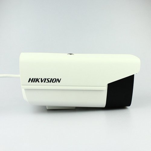 Уличная IP камера видеонаблюдения 2Мп Hikvision DS-2CD2T27G3E-L (4 мм)