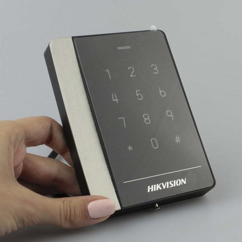 Считыватель Hikvision DS-K1102MK RFID