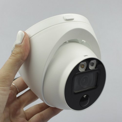 Купольная HDCVI Камера 5Мп Dahua DH-HAC-ME1500EP-LED (2.8 мм)