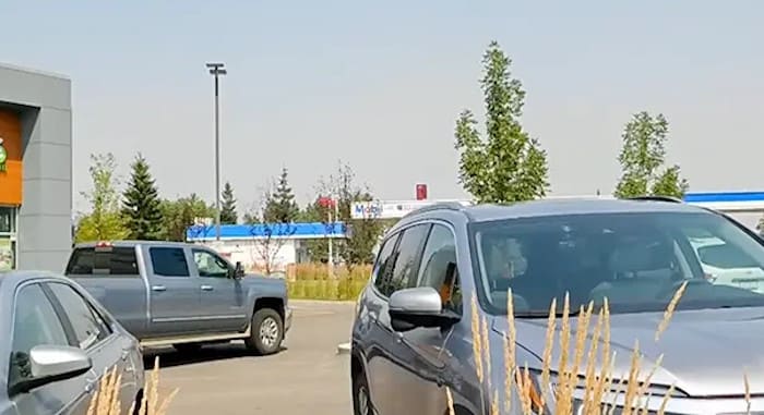 Паркування магазину